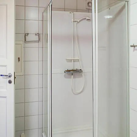 Apartment Stunning In Vagslid With Wifi Vagslivatnet